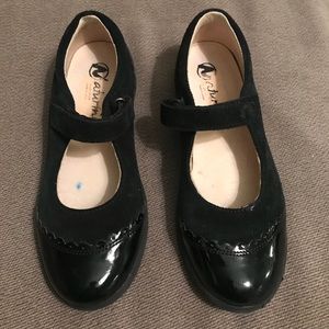 Girls Naturino school shoes/ dress shoes